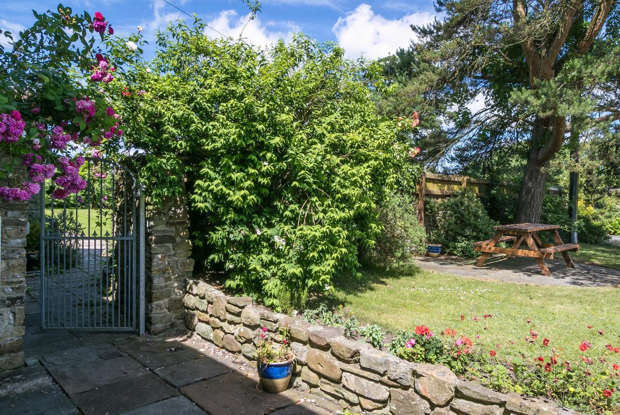 The Barn B&B Port Talbot Exterior foto